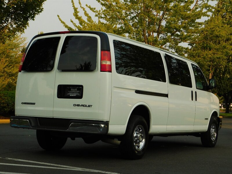 2006 Chevrolet Express Passenger LS 3500 1-TON / 15-Passenger / LOW MILES   - Photo 8 - Portland, OR 97217