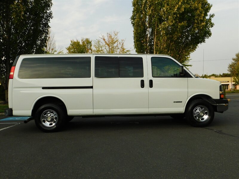 2006 Chevrolet Express Passenger LS 3500 1-TON / 15-Passenger / LOW MILES   - Photo 3 - Portland, OR 97217