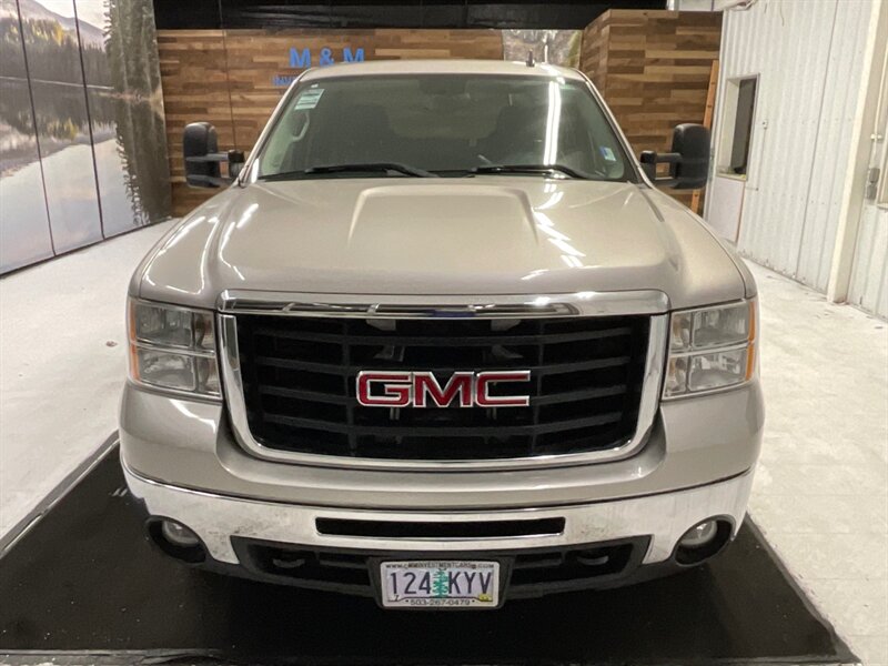 2007 GMC Sierra 2500 SLT Crew Cab 4X4 / 6.6L DIESEL / ONLY 70,000 MILES  / Leather & Heated Seats / LOCAL - Photo 5 - Gladstone, OR 97027