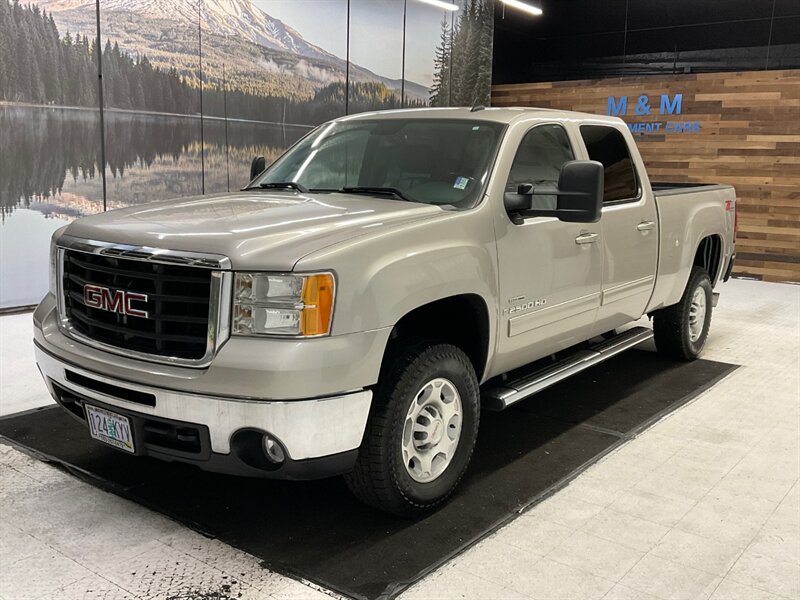 2007 GMC Sierra 2500 SLT Crew Cab 4X4 / 6.6L DIESEL / ONLY 70,000 MILES  / Leather & Heated Seats / LOCAL - Photo 25 - Gladstone, OR 97027