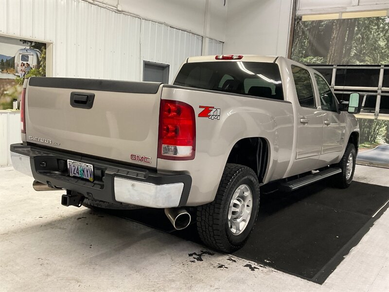 2007 GMC Sierra 2500 SLT Crew Cab 4X4 / 6.6L DIESEL / ONLY 70,000 MILES  / Leather & Heated Seats / LOCAL - Photo 8 - Gladstone, OR 97027