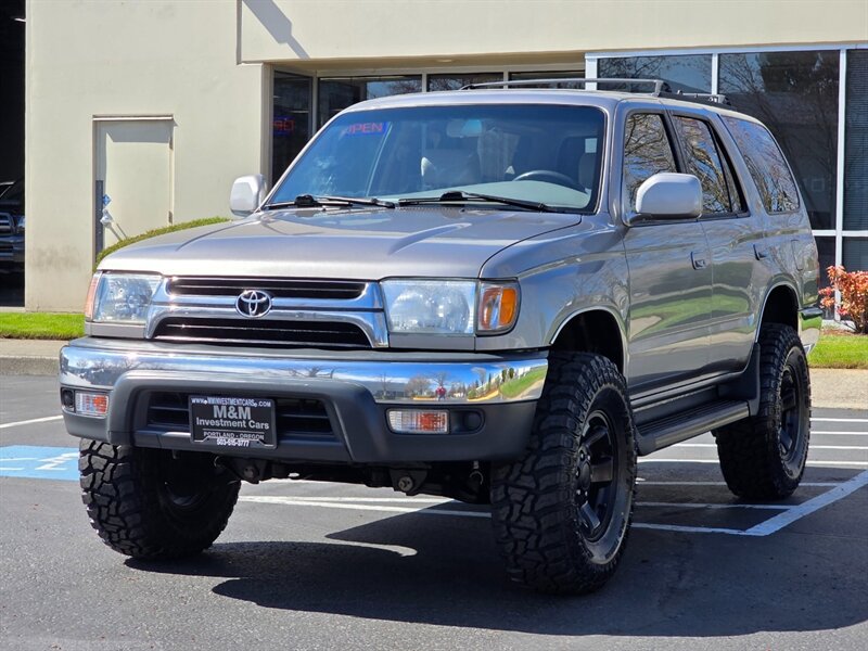 2001 Toyota 4Runner SR5 4X4 / V6 3.4L / TIMING BELT + WATER PUMP DONE  / BILSTEIN SUSPENSION LIFT / BRAND NEW TIRES / LOW MILES / ZERO RUST - Photo 1 - Portland, OR 97217