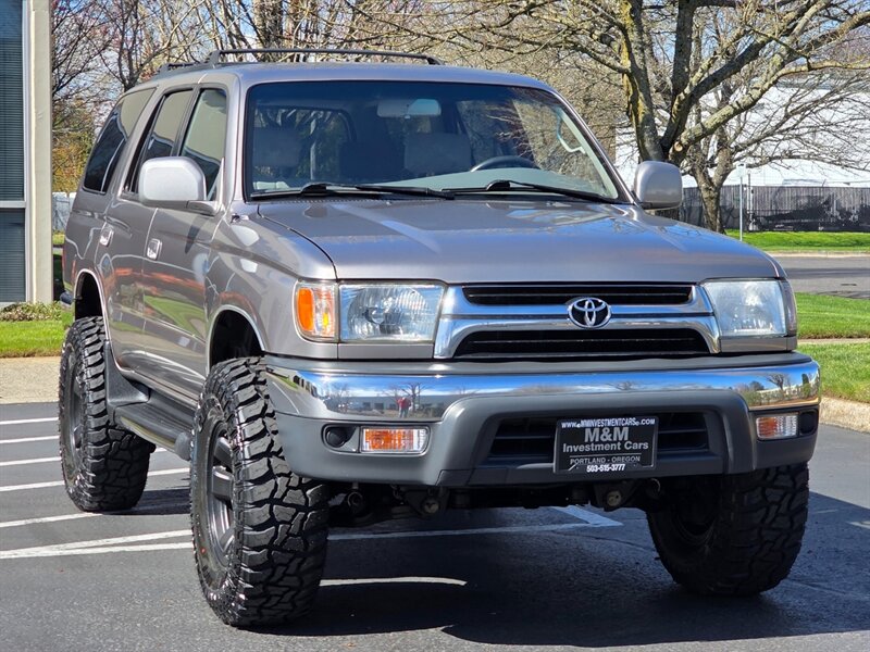 2001 Toyota 4Runner SR5 4X4 / V6 3.4L / TIMING BELT + WATER PUMP DONE  / BILSTEIN SUSPENSION LIFT / BRAND NEW TIRES / LOW MILES / ZERO RUST - Photo 2 - Portland, OR 97217