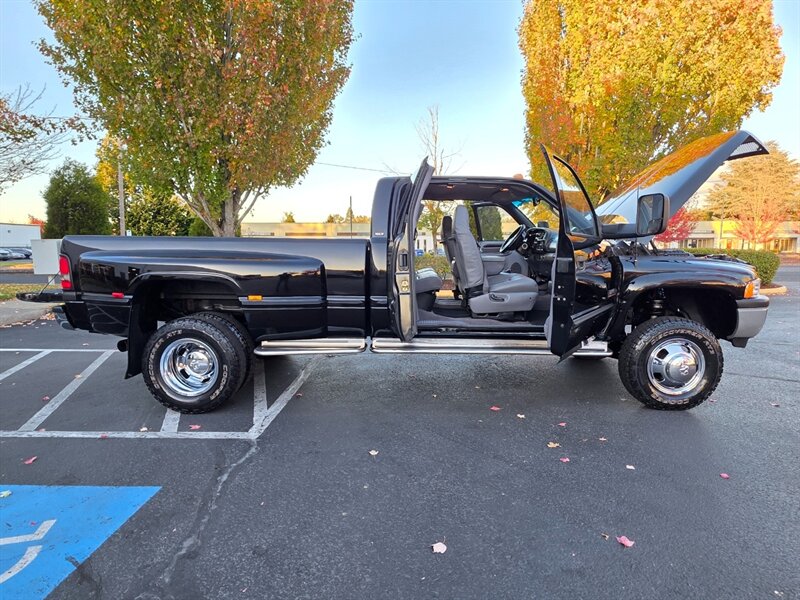 1998 Dodge Ram 3500 DUALLY 4X4 12-VALVE 5.9L CUMMINS DIESEL / LONG BED / LARAMIE / 12V / 1-TON / LOW MILES - Photo 24 - Portland, OR 97217