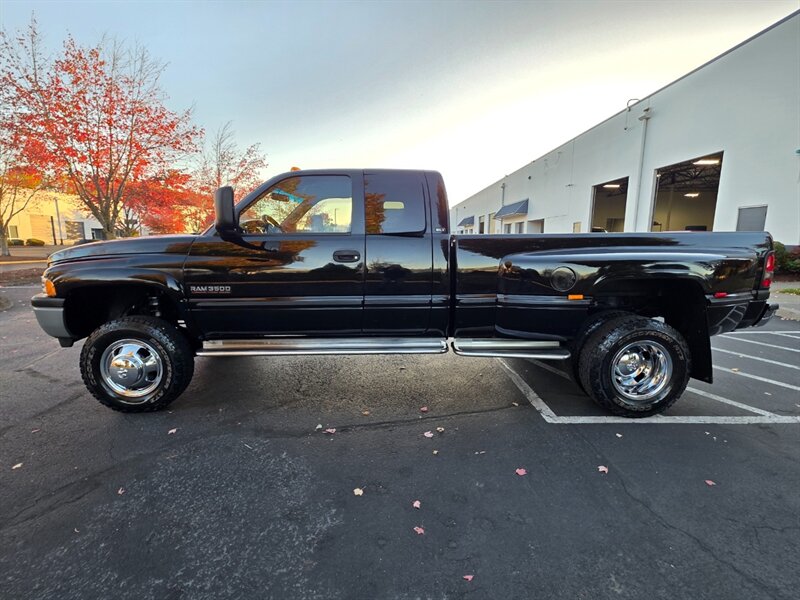 1998 Dodge Ram 3500 DUALLY 4X4 12-VALVE 5.9L CUMMINS DIESEL / LONG BED / LARAMIE / 12V / 1-TON / LOW MILES - Photo 3 - Portland, OR 97217