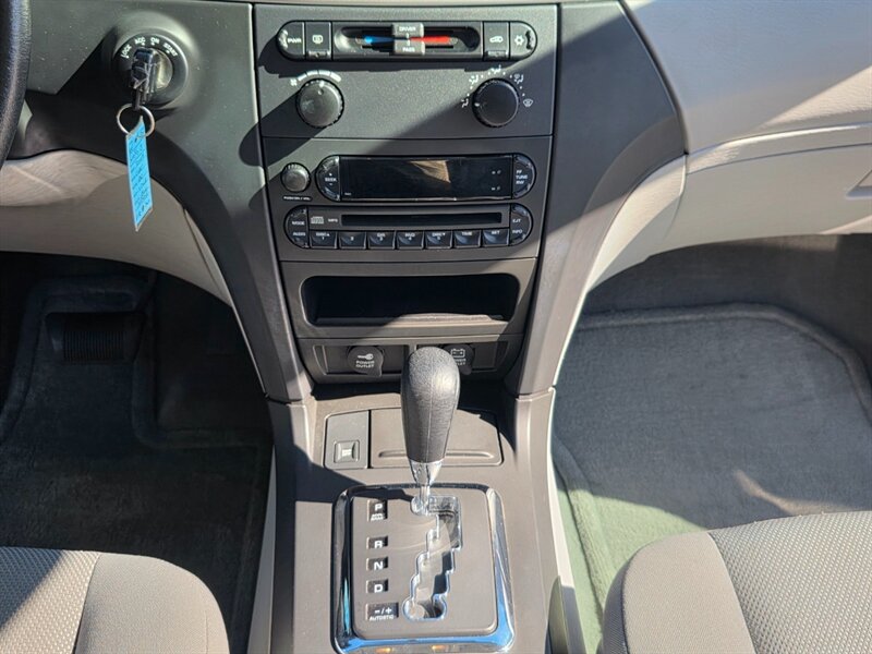 2007 Chrysler Pacifica / SPORT WAGON SUV / 4.0L V6 / ALL WHEEL DRIVE / ZERO RUST / 41,000 ORIGINAL MILES ONLY !!! - Photo 16 - Portland, OR 97217
