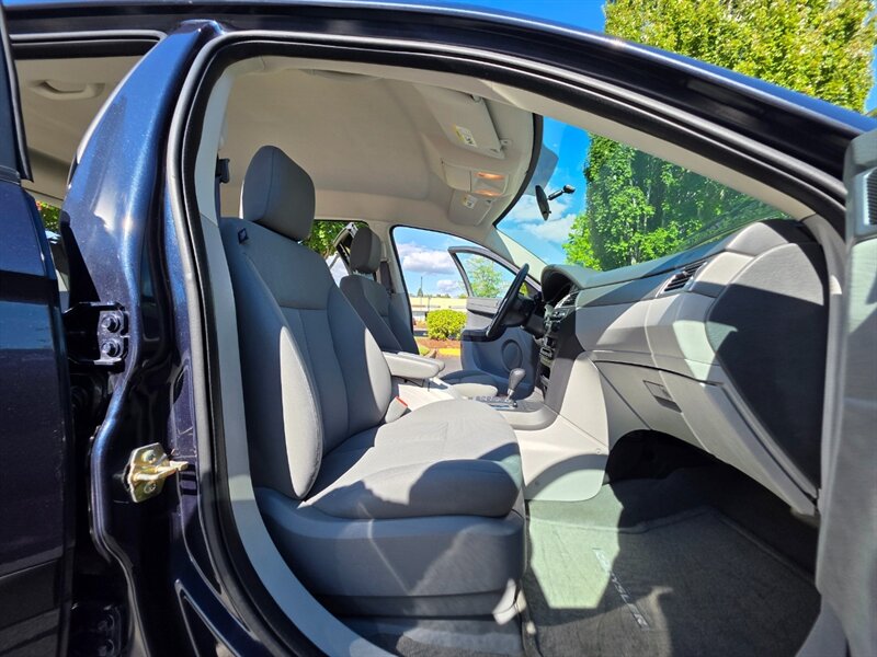 2007 Chrysler Pacifica / SPORT WAGON SUV / 4.0L V6 / ALL WHEEL DRIVE / ZERO RUST / 41,000 ORIGINAL MILES ONLY !!! - Photo 18 - Portland, OR 97217