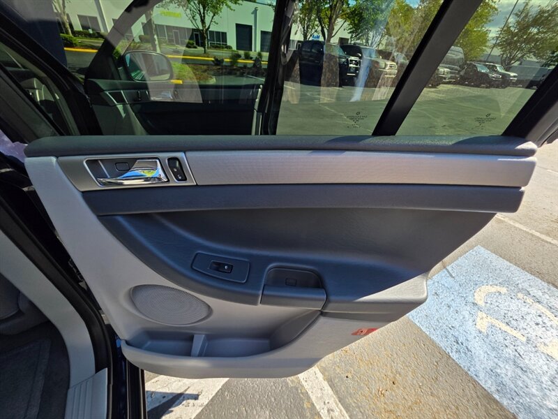 2007 Chrysler Pacifica / SPORT WAGON SUV / 4.0L V6 / ALL WHEEL DRIVE / ZERO RUST / 41,000 ORIGINAL MILES ONLY !!! - Photo 34 - Portland, OR 97217