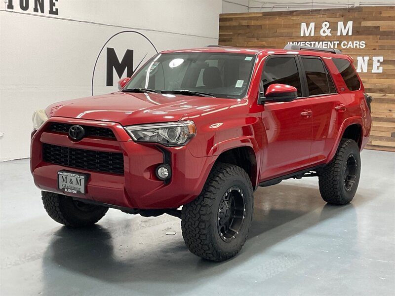 2016 Toyota 4Runner SR5 Sport Utility 4X4 / LIFTED w. BF GOODRICH TIRE  / XD WHEELS/ ZERO RUST - Photo 1 - Gladstone, OR 97027