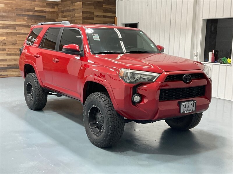 2016 Toyota 4Runner SR5 Sport Utility 4X4 / LIFTED w. BF GOODRICH TIRE  / XD WHEELS/ ZERO RUST - Photo 2 - Gladstone, OR 97027