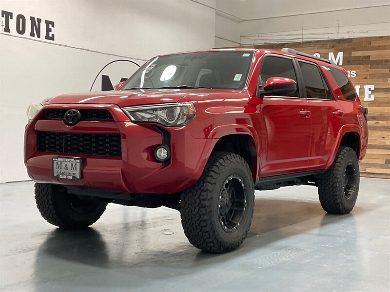 2016 Toyota 4Runner SR5 Sport Utility 4X4 / LIFTED w. BF GOODRICH TIRE  / XD WHEELS/ ZERO RUST - Photo 60 - Gladstone, OR 97027