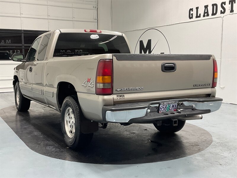 2001 Chevrolet Silverado 1500 LS Extended Cab 4Dr / 4X4 / 4.8L V8 / NO RUST  / LOCAL TRUCK - Photo 10 - Gladstone, OR 97027