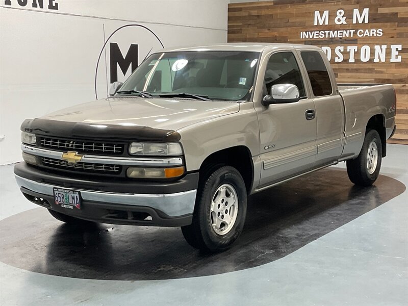 2001 Chevrolet Silverado 1500 LS Extended Cab 4Dr / 4X4 / 4.8L V8 / NO RUST  / LOCAL TRUCK - Photo 1 - Gladstone, OR 97027