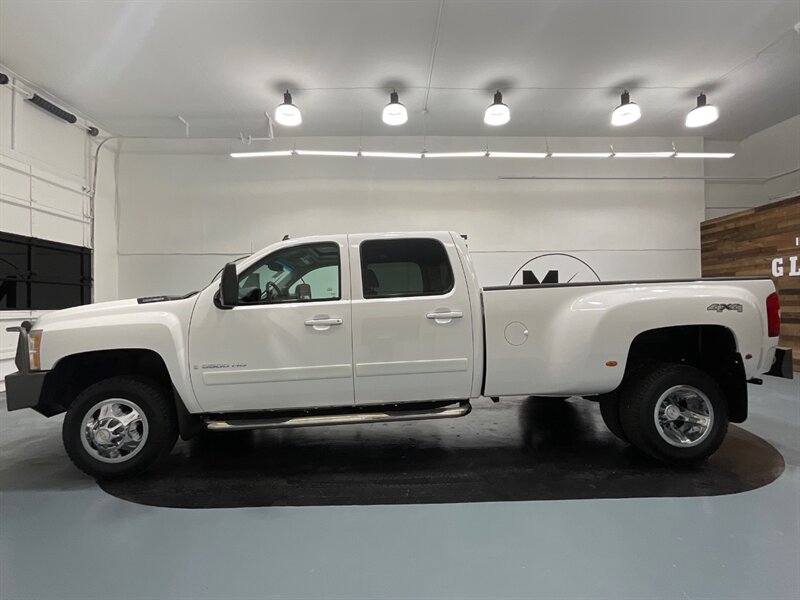 2008 Chevrolet Silverado 3500 LTZ 4X4 / DUALLY / 6.6L DURAMAX DIESEL  / LOADED  / LOCAL TRUCK RUST FREE - Photo 3 - Gladstone, OR 97027