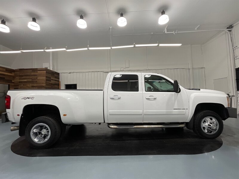 2008 Chevrolet Silverado 3500 LTZ 4X4 / DUALLY / 6.6L DURAMAX DIESEL  / LOADED  / LOCAL TRUCK RUST FREE - Photo 4 - Gladstone, OR 97027