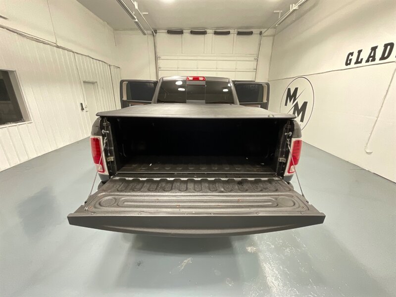 2015 RAM 2500 LARAMIE / CREW CAB / 4X4 / 6.7L CUMMINS TURBO DIESEL / LIFTED / NEW 35 " MUD TIRES - Photo 43 - Gladstone, OR 97027