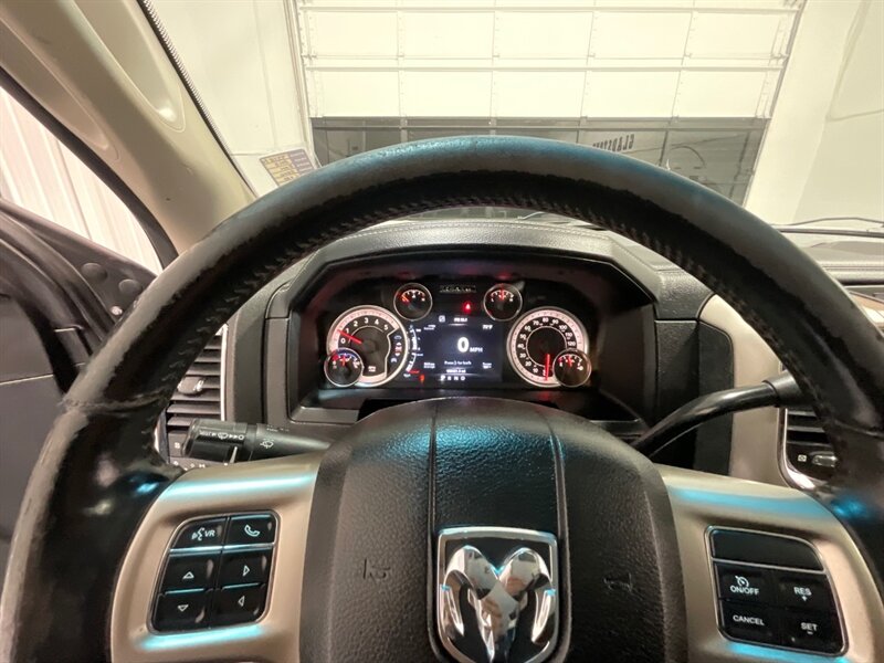 2015 RAM 2500 LARAMIE / CREW CAB / 4X4 / 6.7L CUMMINS TURBO DIESEL / LIFTED / NEW 35 " MUD TIRES - Photo 50 - Gladstone, OR 97027