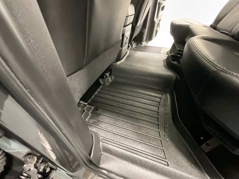 2015 RAM 2500 LARAMIE / CREW CAB / 4X4 / 6.7L CUMMINS TURBO DIESEL / LIFTED / NEW 35 " MUD TIRES - Photo 37 - Gladstone, OR 97027