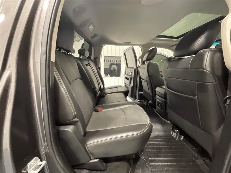 2015 RAM 2500 LARAMIE / CREW CAB / 4X4 / 6.7L CUMMINS TURBO DIESEL / LIFTED / NEW 35 " MUD TIRES - Photo 13 - Gladstone, OR 97027