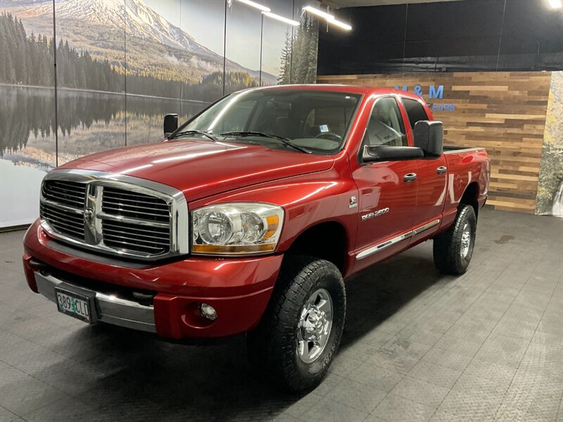 2006 Dodge Ram 2500 Laramie Quad Cab 4X4 / 5.9L DIESEL / 1-OWNER  Leather Heated Seats / LOCAL OREGON 1-OWNER / RUST FREE / BACKUP CAMERA / 113,000 MILES - Photo 1 - Gladstone, OR 97027