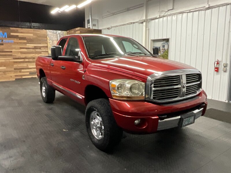 2006 Dodge Ram 2500 Laramie Quad Cab 4X4 / 5.9L DIESEL / 1-OWNER  Leather Heated Seats / LOCAL OREGON 1-OWNER / RUST FREE / BACKUP CAMERA / 113,000 MILES - Photo 2 - Gladstone, OR 97027