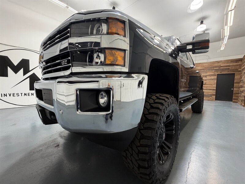 2019 Chevrolet Silverado 3500 3500HD LTZ 4X4 / Crew Cab / 6.6L DURAMAX DIESEL / LIFTED w. NEW 37 " TIRES / ZERO RUST - Photo 53 - Gladstone, OR 97027