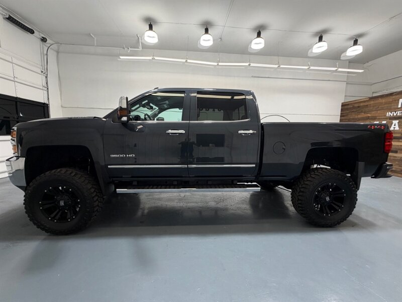 2019 Chevrolet Silverado 3500 3500HD LTZ 4X4 / Crew Cab / 6.6L DURAMAX DIESEL / LIFTED w. NEW 37 " TIRES / ZERO RUST - Photo 3 - Gladstone, OR 97027