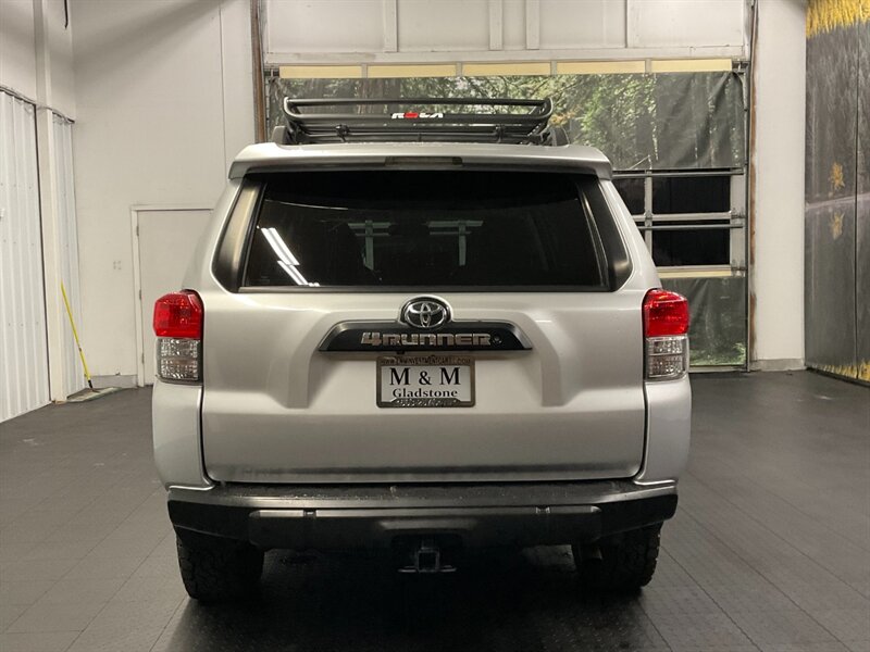 2013 Toyota 4Runner Trail 4X4 / KDSS SUSPENSION / TRD LEATHER /TRD WHE  TRD LEATHER & TRD WHEELS / Navi & Backup Camera / Sunroof / DIFF LOCKS / HEATED SEATS - Photo 6 - Gladstone, OR 97027