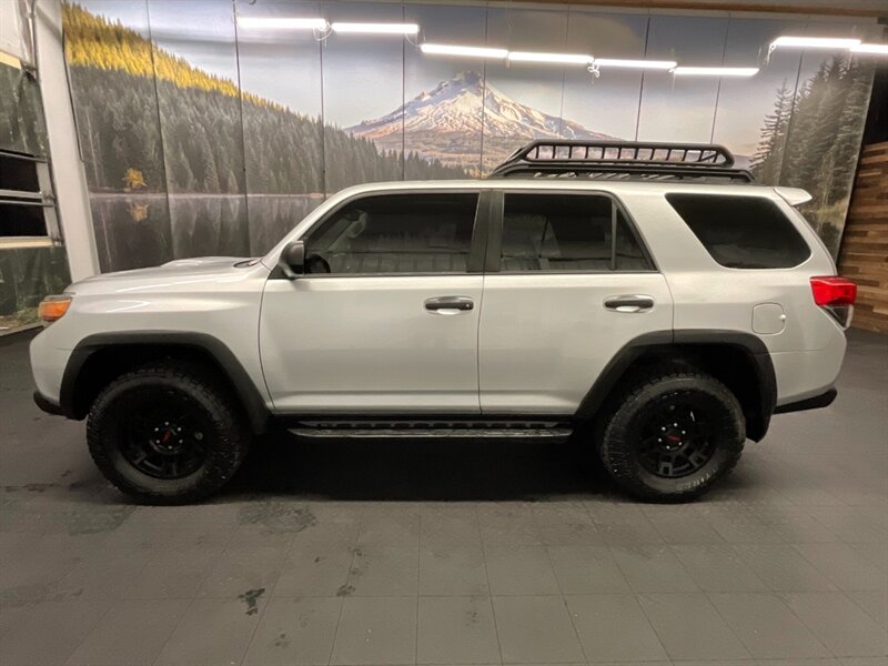 2013 Toyota 4Runner Trail 4X4 / KDSS SUSPENSION / TRD LEATHER /TRD WHE  TRD LEATHER & TRD WHEELS / Navi & Backup Camera / Sunroof / DIFF LOCKS / HEATED SEATS - Photo 3 - Gladstone, OR 97027