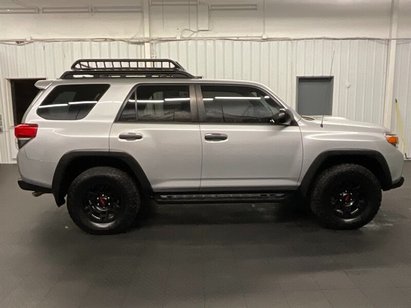 2013 Toyota 4Runner Trail 4X4 / KDSS SUSPENSION / TRD LEATHER /TRD WHE  TRD LEATHER & TRD WHEELS / Navi & Backup Camera / Sunroof / DIFF LOCKS / HEATED SEATS - Photo 4 - Gladstone, OR 97027