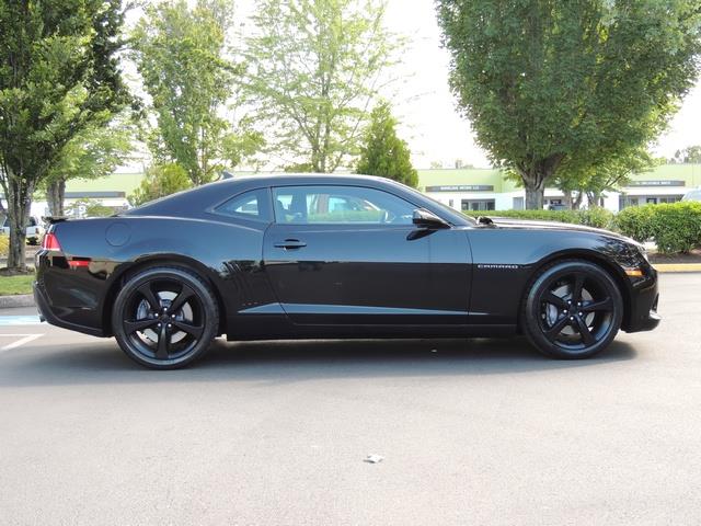 2015 Chevrolet Camaro SS / Coupe / Automatic / 400HP / 1-OWNER - Photo 4 - Portland, OR 97217