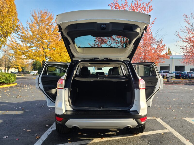 2014 Ford Escape Titanium All Wheel Drive Ecoboost Heated Leather Panoramic Roof