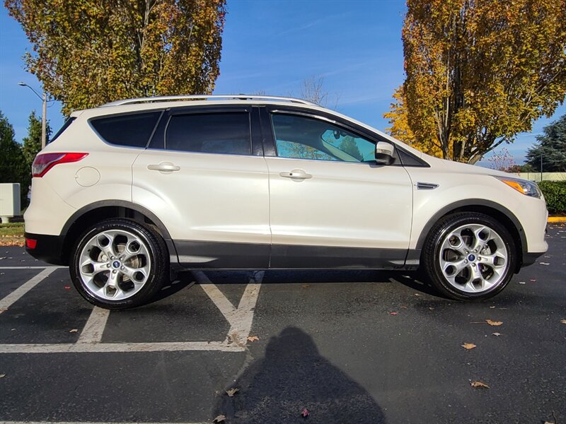 2014 Ford Escape Titanium  / ALL WHEEL DRIVE / EcoBoost / Heated Leather / Panoramic Roof / Navigation / Low Miles - Photo 4 - Portland, OR 97217