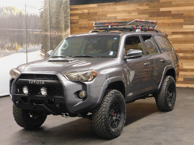 2016 Toyota 4Runner TRD Pro 4x4 / Leathe   - Photo 26 - Gladstone, OR 97027