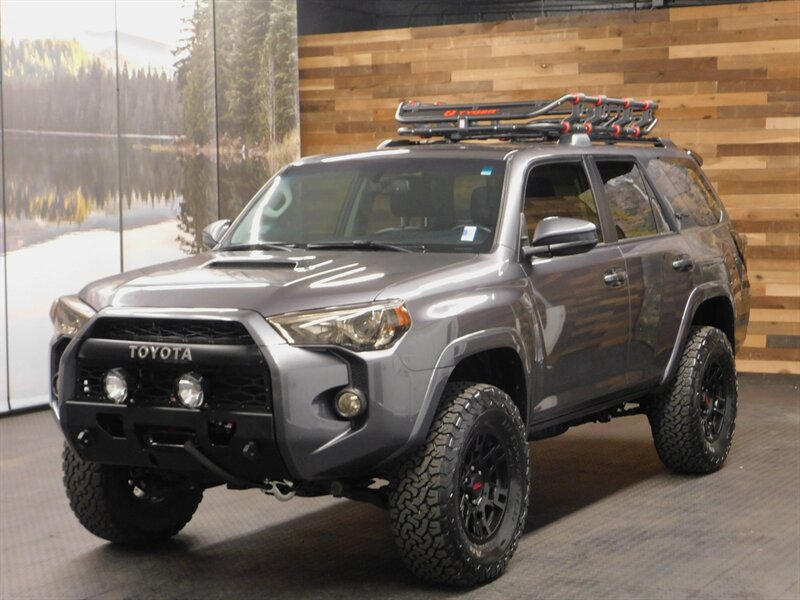 2016 Toyota 4Runner TRD Pro 4x4 / Leathe   - Photo 1 - Gladstone, OR 97027