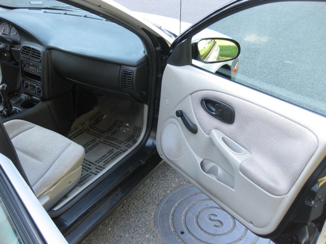 2000 Saturn SL Sedan 4-Door 5-Speed   - Photo 30 - Portland, OR 97217