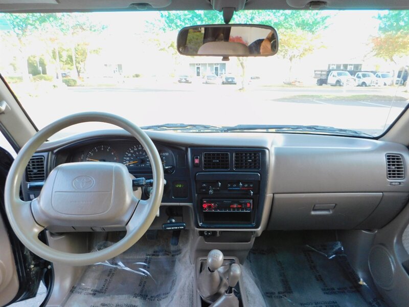 1997 Toyota Tacoma 2dr X-Cab 4X4 2.7L 5-Speed Manual LIFTED 161Kmiles