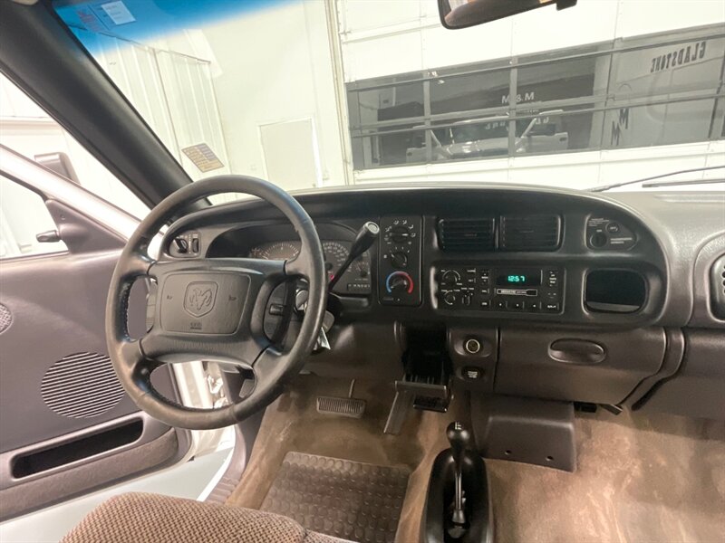 2002 Dodge Ram 2500 SLT Plus Quad Cab 4X4 / 5.9L DIESEL / 109K MILES / ZERO RUST / Long Bed / BRAND NEW TIRES - Photo 16 - Gladstone, OR 97027