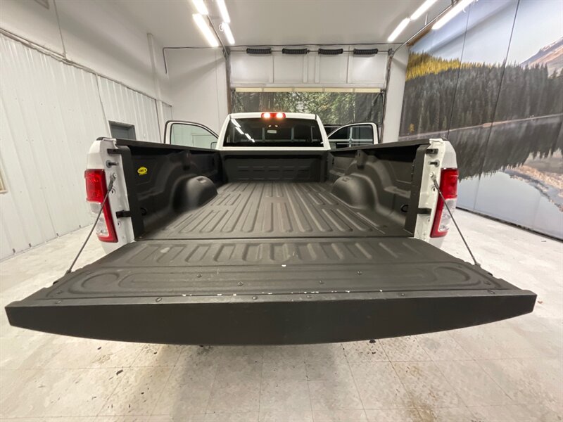 2019 RAM 2500 Tradesman Regular Cab 4X4 / 6.4L V8 HEMI / LIFTED  / NEW WHEELS & TIRES / 1-OWNER - Photo 12 - Gladstone, OR 97027