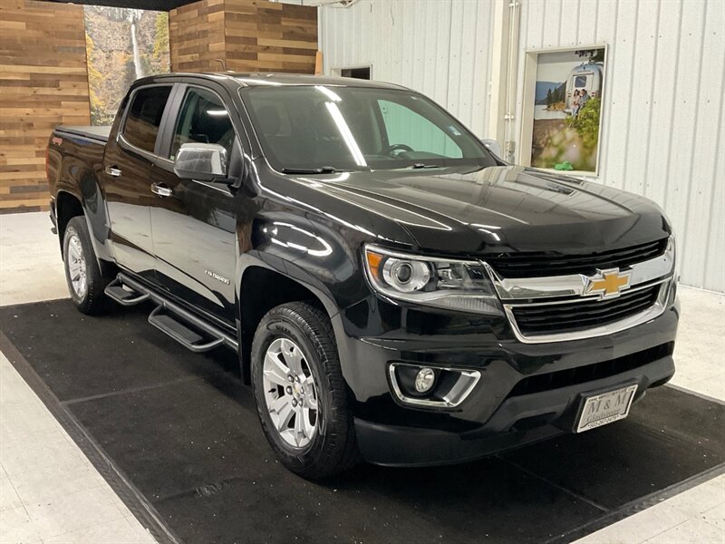 2018 Chevrolet Colorado LT Crew Cab 4X4 / 3.6L V6 / Leather / 31,000 MILES  / Technology Pkg / Navigation & Backup Camera / Leather & Heated Seats / Excel Cond - Photo 2 - Gladstone, OR 97027