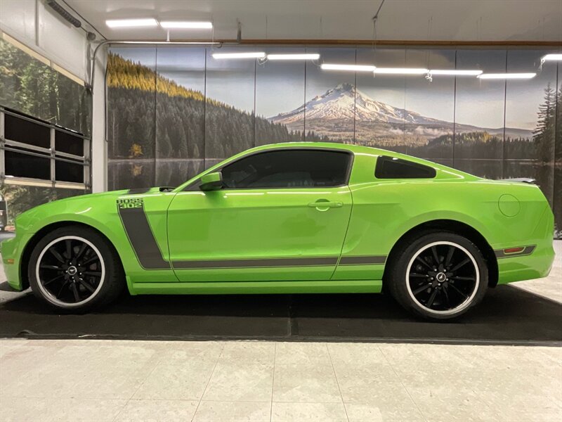 2013 Ford Mustang Boss 302 Coupe / V8 5.0L / 6-Speed / Boss Interior   - Photo 3 - Gladstone, OR 97027