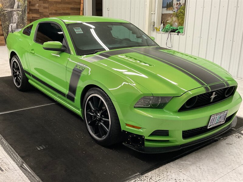 2013 Ford Mustang Boss 302 Coupe / V8 5.0L / 6-Speed / Boss Interior   - Photo 2 - Gladstone, OR 97027