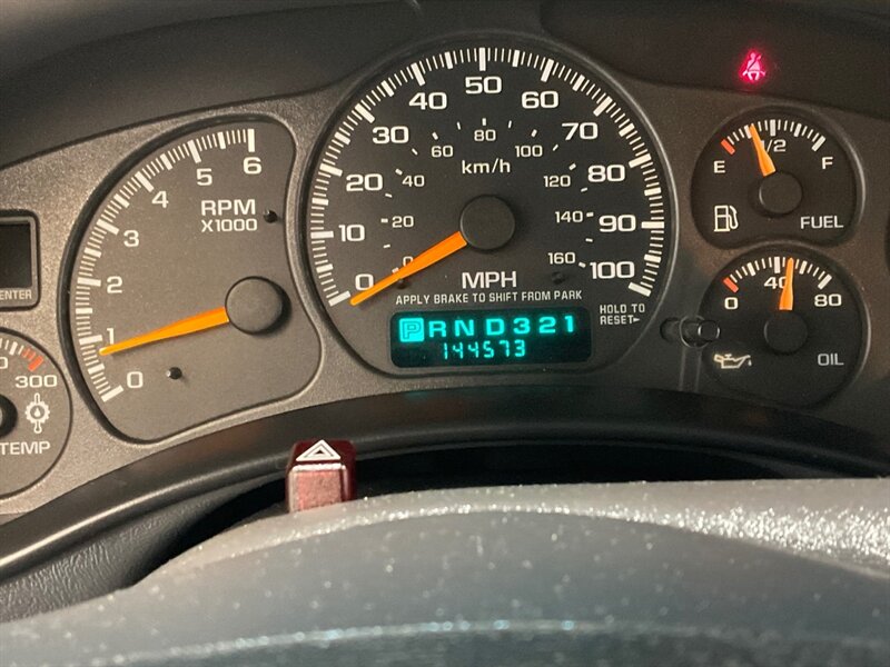 1999 Chevrolet Silverado 2500 LS 4X4 / 6.0L V8 / LOCAL TRUCK w. ZERO RUST / LOW MILES - Photo 49 - Gladstone, OR 97027