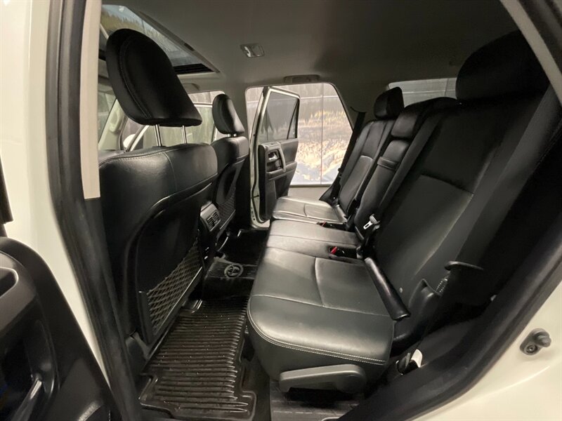 2017 Toyota 4Runner Limited 4X4 / 3RD ROW SEAT / LOADED / 28,000 MILES  1-OWNER LOCAL OREGON SUV / Leather & Heated & Cooled Seats / Navigation / Sunroof / THIRD ROW SEAT - Photo 14 - Gladstone, OR 97027