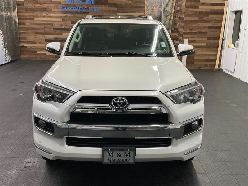 2017 Toyota 4Runner Limited 4X4 / 3RD ROW SEAT / LOADED / 28,000 MILES  1-OWNER LOCAL OREGON SUV / Leather & Heated & Cooled Seats / Navigation / Sunroof / THIRD ROW SEAT - Photo 5 - Gladstone, OR 97027