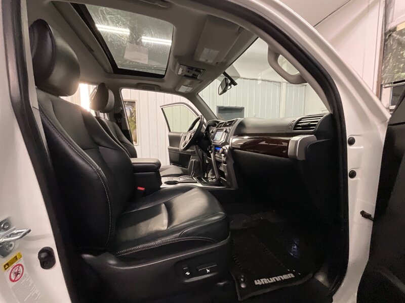 2017 Toyota 4Runner Limited 4X4 / 3RD ROW SEAT / LOADED / 28,000 MILES  1-OWNER LOCAL OREGON SUV / Leather & Heated & Cooled Seats / Navigation / Sunroof / THIRD ROW SEAT - Photo 17 - Gladstone, OR 97027