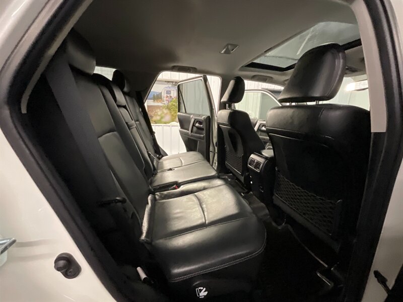 2017 Toyota 4Runner Limited 4X4 / 3RD ROW SEAT / LOADED / 28,000 MILES  1-OWNER LOCAL OREGON SUV / Leather & Heated & Cooled Seats / Navigation / Sunroof / THIRD ROW SEAT - Photo 16 - Gladstone, OR 97027