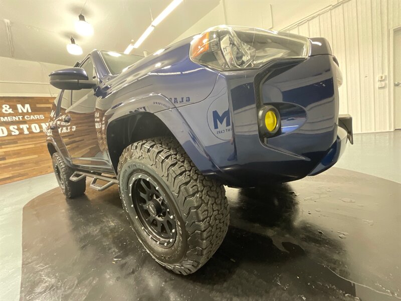 2015 Toyota 4Runner SR5 4X4 / Navigation / LIFTED LIFTED  / LOCAL RUST FREE - Photo 53 - Gladstone, OR 97027