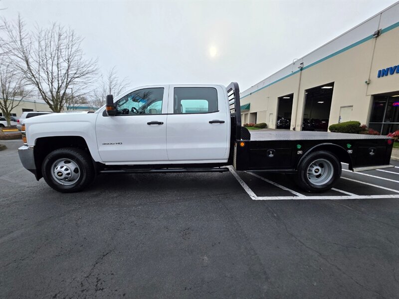 2015 Chevrolet Silverado 3500 FLAT BED DUALLY 4X4 6.6L DURAMAX DIESEL 39K MILES  / LONG BED / 1-TON / ALLISON / LOW MILES - Photo 3 - Portland, OR 97217