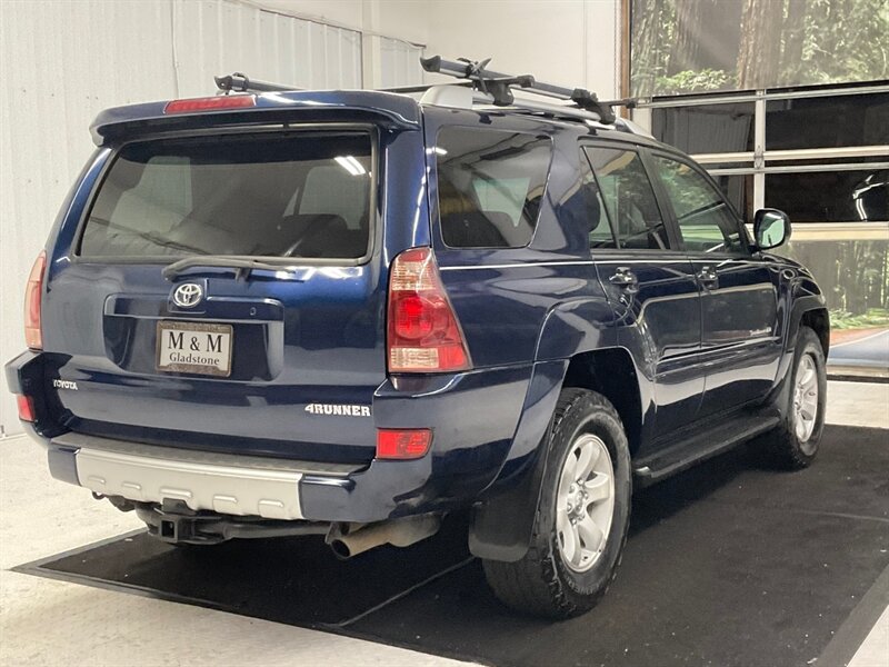 2004 Toyota 4Runner SR5   - Photo 8 - Gladstone, OR 97027